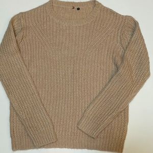 NWOT WOMEN'S SWEATER FROM TILLY'S SZ M